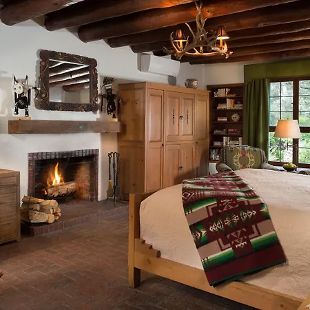 Inn Of The Turquoise Bear-2